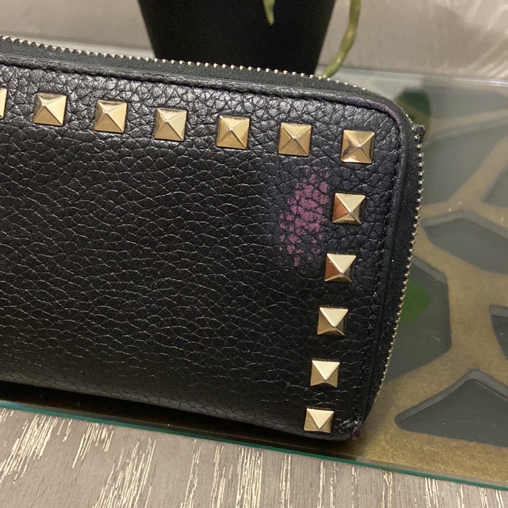 Valentino Garavani Rockstud Continental Wallet - Picture 6 of 6